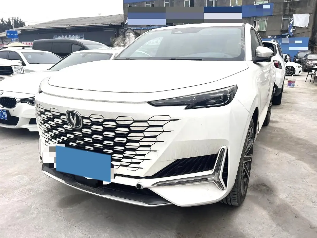 2021 ChangAn UNI-K 2.0T 233HP L4 8AT
