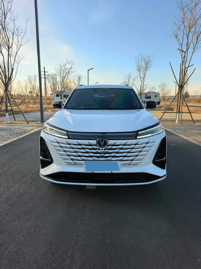 2024 ChangAn CS75 Plus 1.5T 188HP L4 8AT,autocango,china used car exporter,china ev exporter,chinese used car exporter,chinese used ev exporter