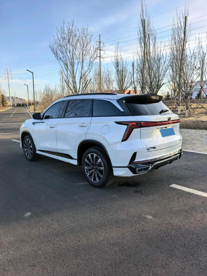 2024 ChangAn CS75 Plus 1.5T 188HP L4 8AT,autocango,china used car exporter,china ev exporter,chinese used car exporter,chinese used ev exporter