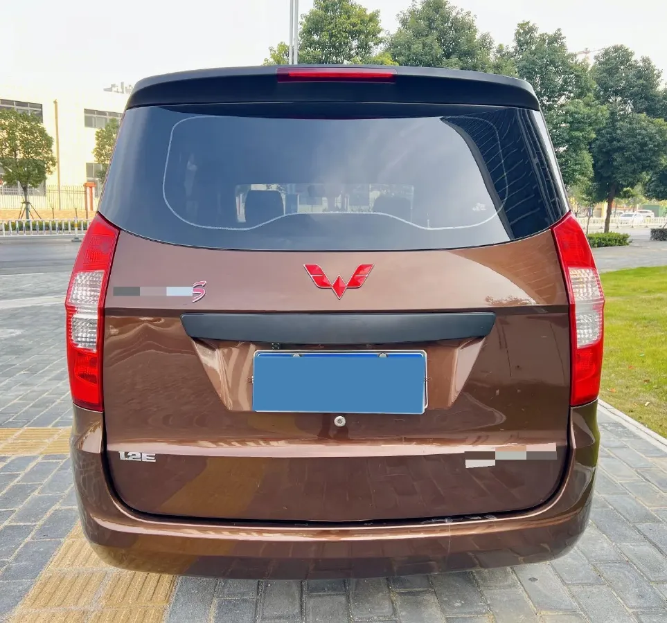 2018 WuLing HongGuang 1.2L 82HP L4 5MT,autocango,china used car exporter,china ev exporter,chinese used car exporter,chinese used ev exporter