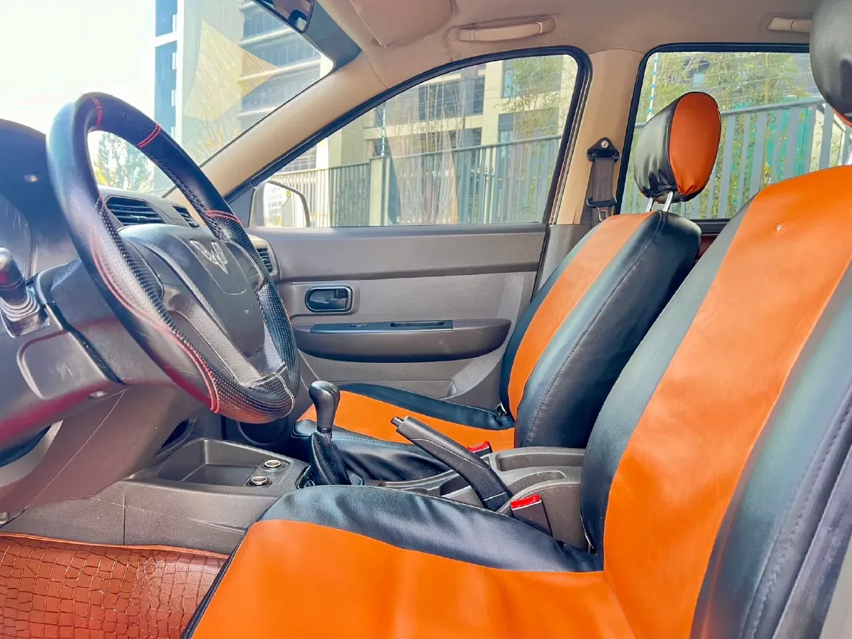 2018 WuLing HongGuang 1.2L 82HP L4 5MT,autocango,china used car exporter,china ev exporter,chinese used car exporter,chinese used ev exporter