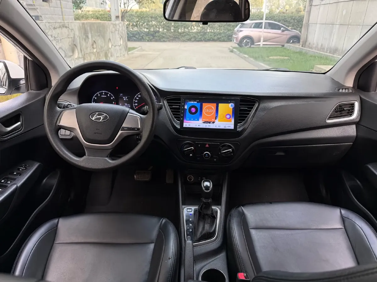 2017 Hyundai Verna RV 1.4L 100HP L4 6AT,autocango,china used car exporter,china ev exporter,chinese used car exporter,chinese used ev exporter