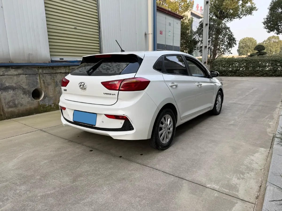 2017 Hyundai Verna RV 1.4L 100HP L4 6AT,autocango,china used car exporter,china ev exporter,chinese used car exporter,chinese used ev exporter