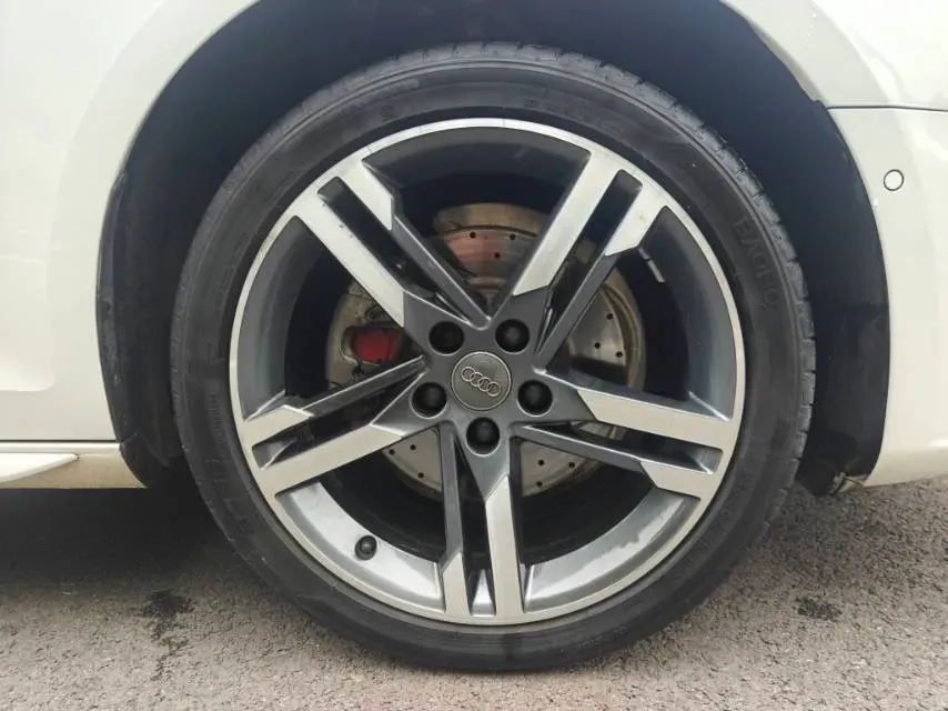 2020 Audi A4L 2.0T 190HP L4 7DCT,autocango,china used car exporter,china ev exporter,chinese used car exporter,chinese used ev exporter