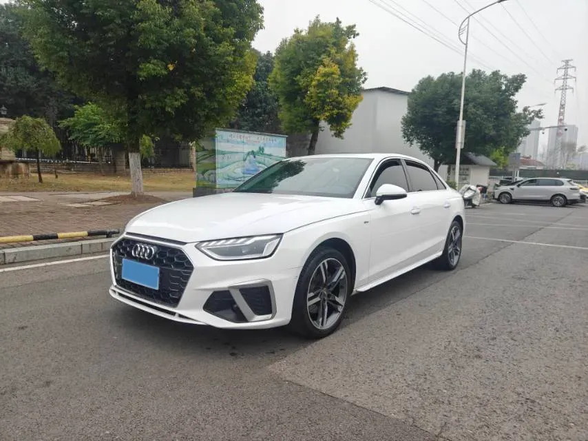 2020 Audi A4L 2.0T 190HP L4 7DCT,autocango,china used car exporter,china ev exporter,chinese used car exporter,chinese used ev exporter