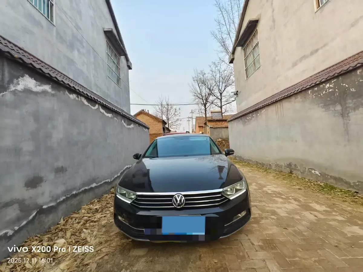2019 Volkswagen Magotan 2.0T 186HP L4 7DCT,autocango,china used car exporter,china ev exporter,chinese used car exporter,chinese used ev exporter