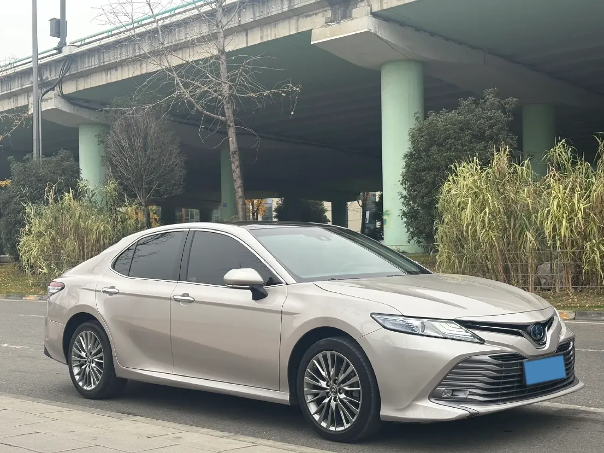 2019 Toyota Camry 2.5L 178HP L4 E-CVT Hybrid,autocango,china used car exporter,china ev exporter,chinese used car exporter,chinese used ev exporter