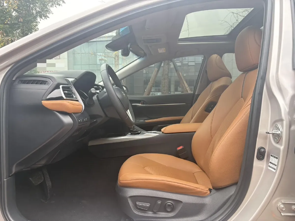 2019 Toyota Camry 2.5L 178HP L4 E-CVT Hybrid,autocango,china used car exporter,china ev exporter,chinese used car exporter,chinese used ev exporter