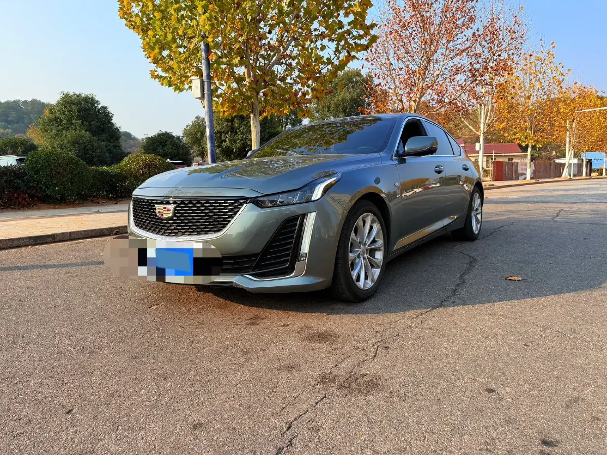 2022 Cadillac CT5 2.0T 237HP L4 10AT