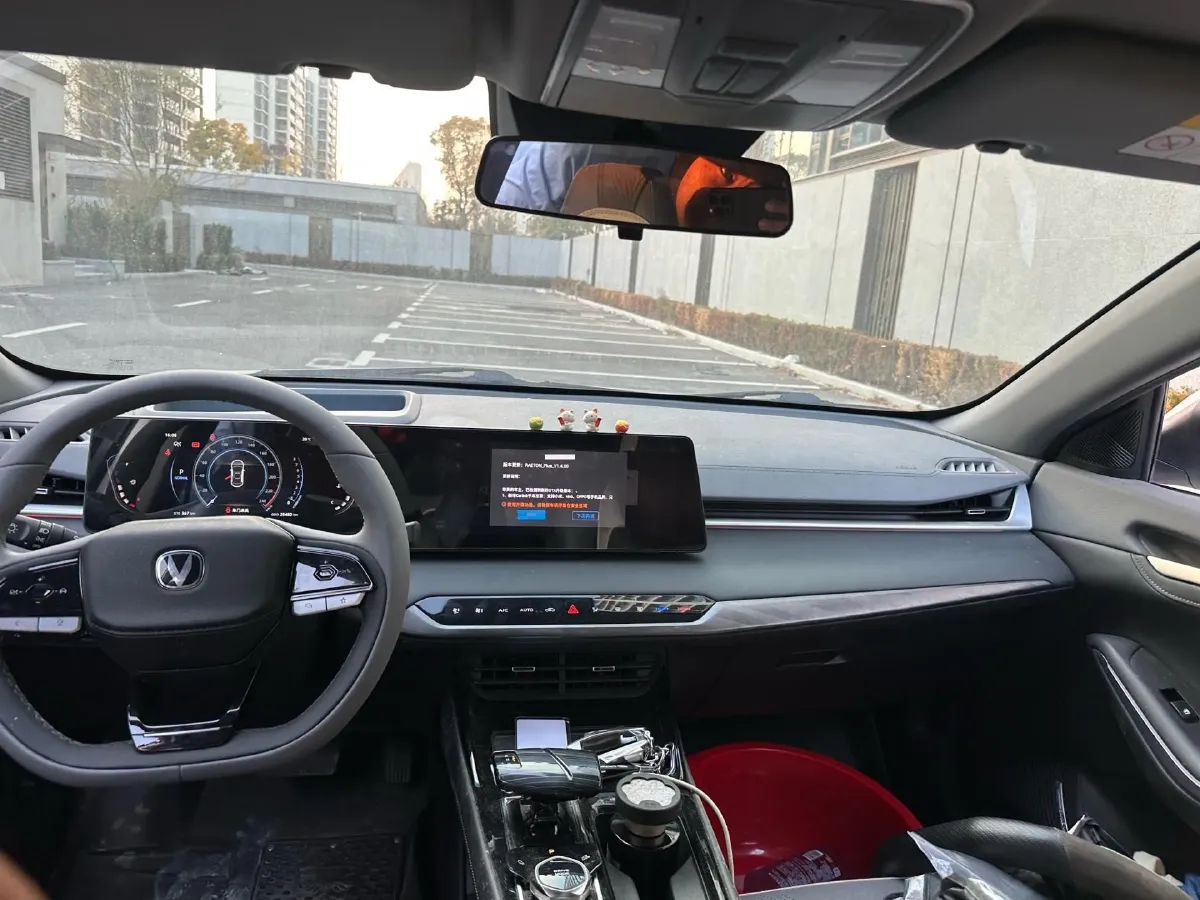 2023 ChangAn Raeton Plus 1.5T 188HP L4 7DCT,autocango,china used car exporter,china ev exporter,chinese used car exporter,chinese used ev exporter