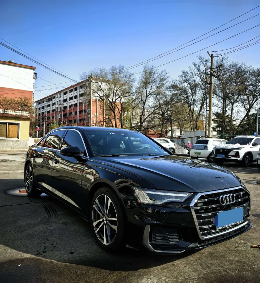 2021 Audi A6L 2.0T 190HP L4 7DCT,autocango,china used car exporter,china ev exporter,chinese used car exporter,chinese used ev exporter