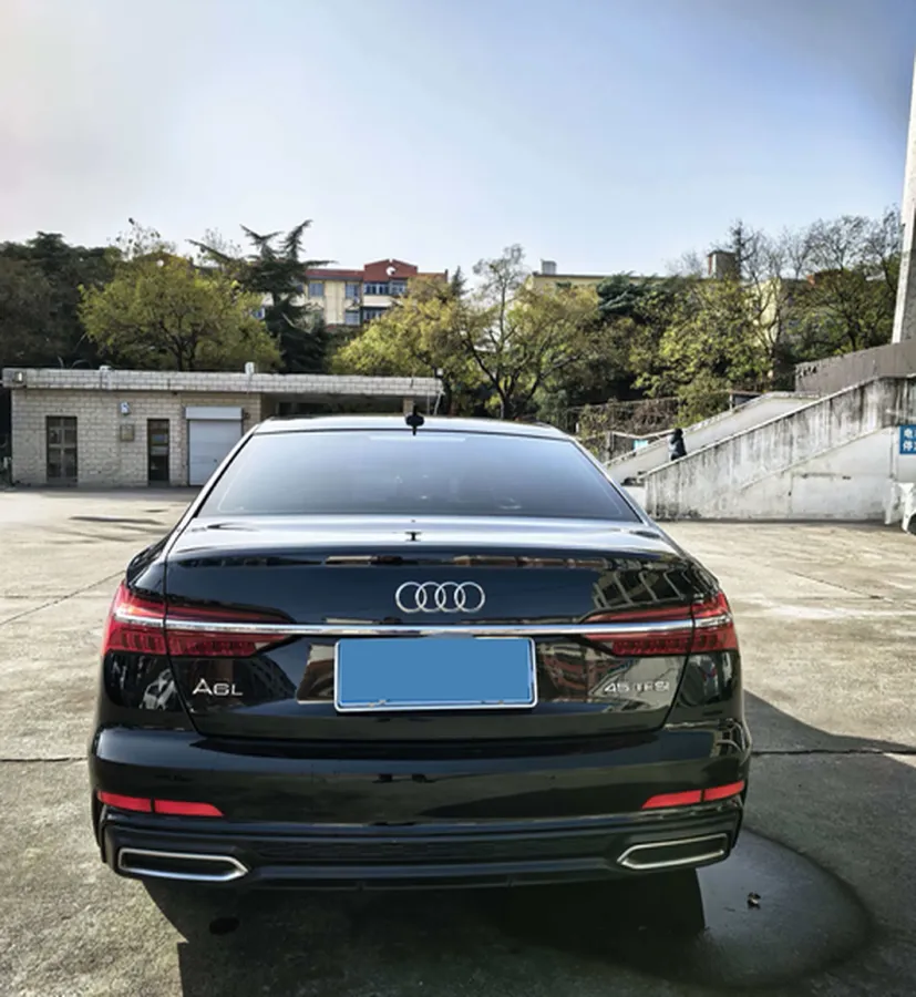 2021 Audi A6L 2.0T 190HP L4 7DCT,autocango,china used car exporter,china ev exporter,chinese used car exporter,chinese used ev exporter