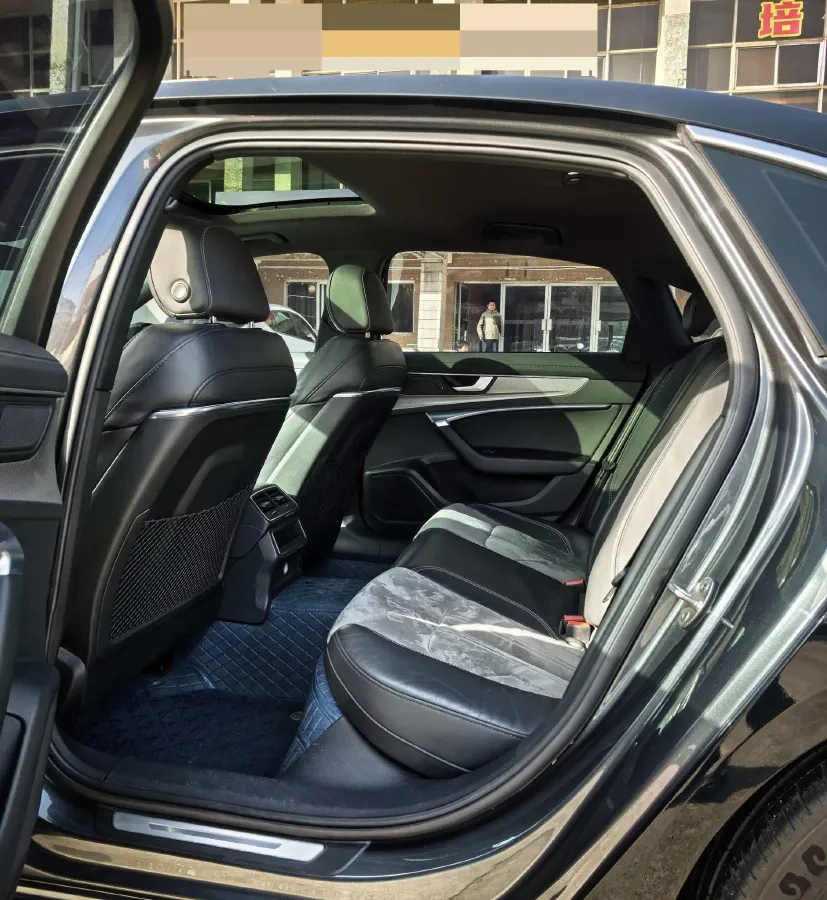 2021 Audi A6L 2.0T 190HP L4 7DCT,autocango,china used car exporter,china ev exporter,chinese used car exporter,chinese used ev exporter