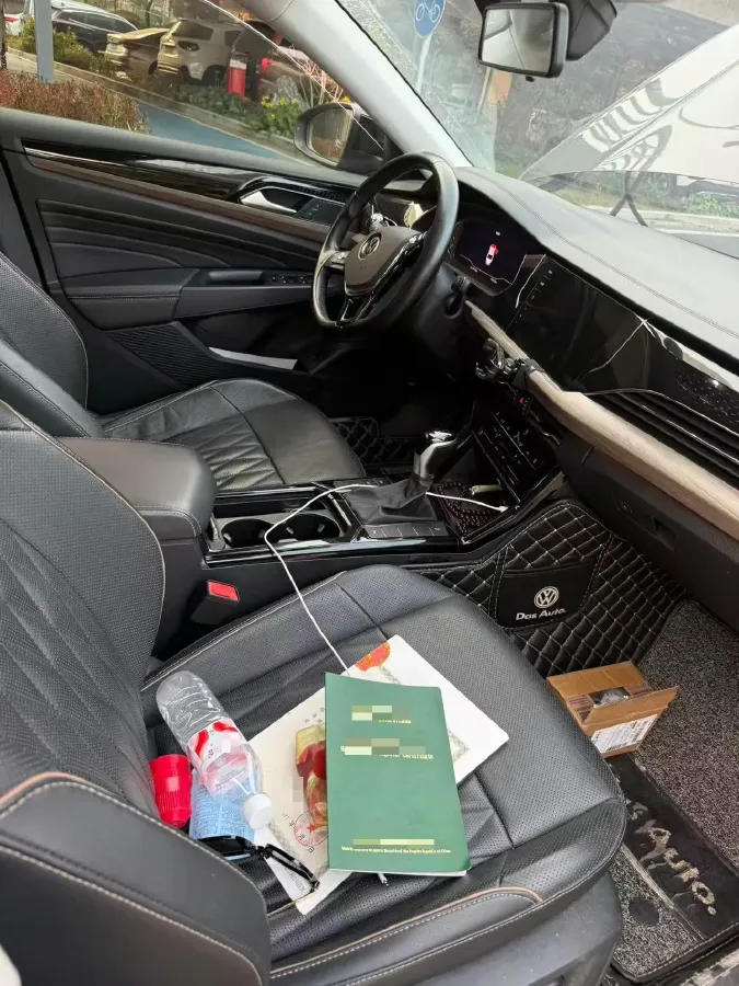 2021 Volkswagen Passat 2.0T 186HP L4 7DCT,autocango,china used car exporter,china ev exporter,chinese used car exporter,chinese used ev exporter