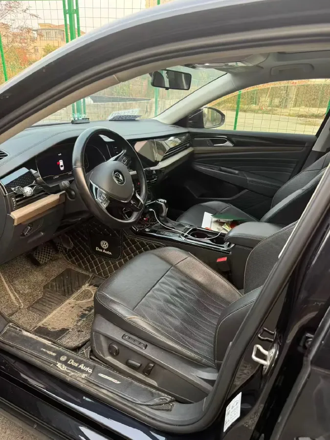 2021 Volkswagen Passat 2.0T 186HP L4 7DCT,autocango,china used car exporter,china ev exporter,chinese used car exporter,chinese used ev exporter