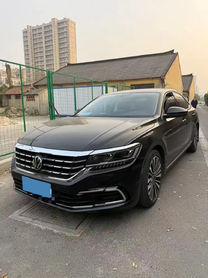 2021 Volkswagen Passat 2.0T 186HP L4 7DCT