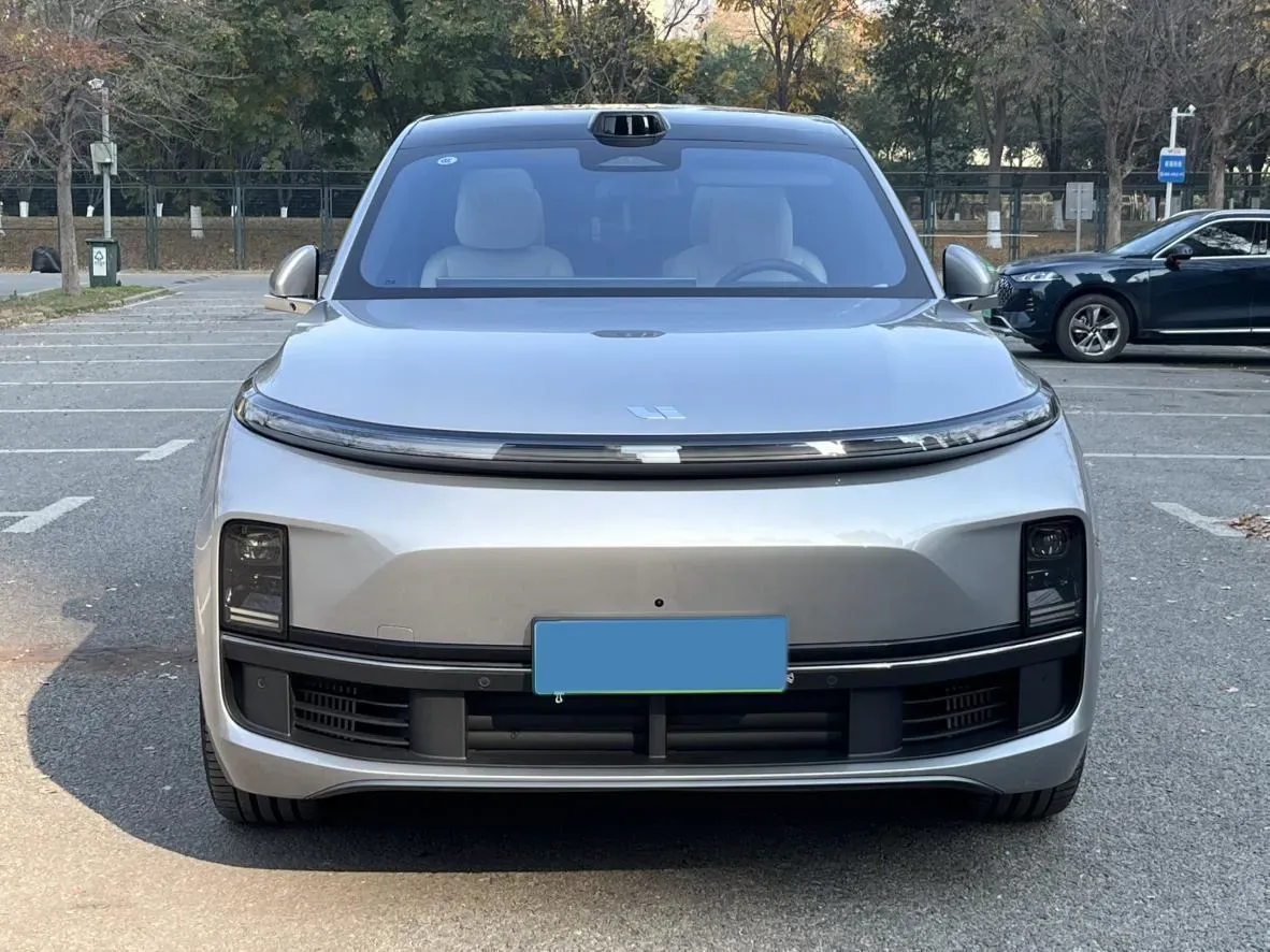 2024 Ford Bronco 2.3T 275HP L4 10AT,autocango,china used car exporter,china ev exporter,chinese used car exporter,chinese used ev exporter