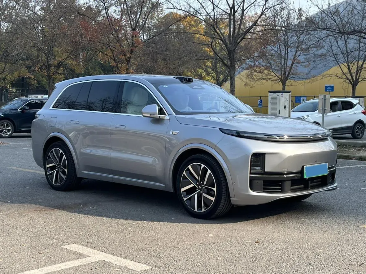 2024 Ford Bronco 2.3T 275HP L4 10AT,autocango,china used car exporter,china ev exporter,chinese used car exporter,chinese used ev exporter