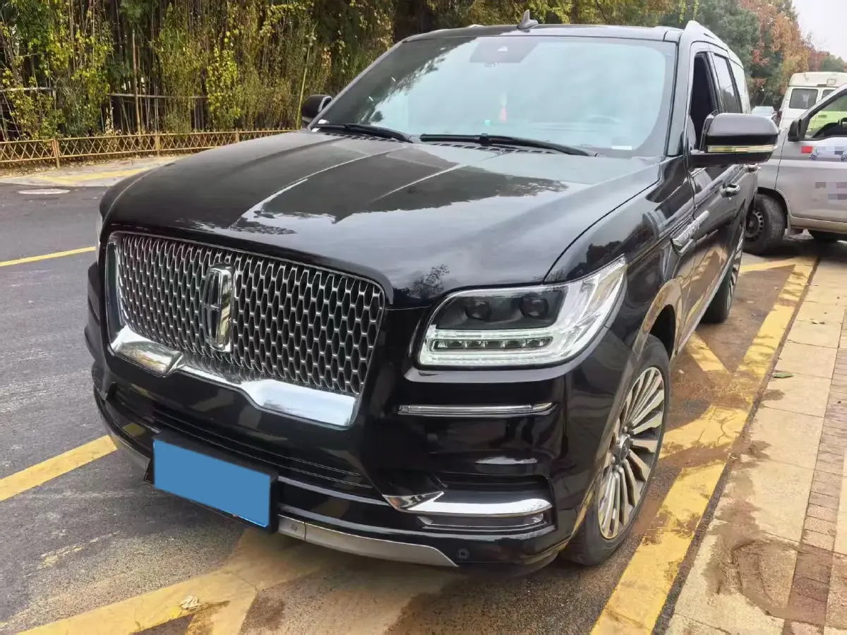 2019 Lincoln Navigator 3.5T 388HP V6 10AT