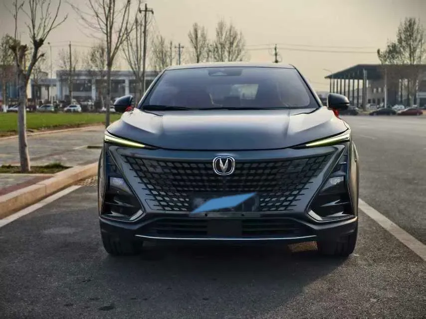 2022 ChangAn UNI-T 1.5T 188HP L4 7DCT,autocango,china used car exporter,china ev exporter,chinese used car exporter,chinese used ev exporter