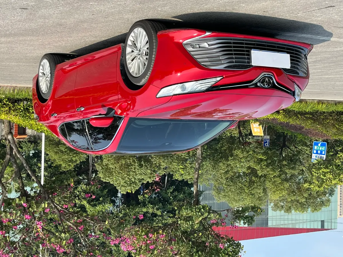 2019 Toyota Camry 2.5L 209HP L4 8AT