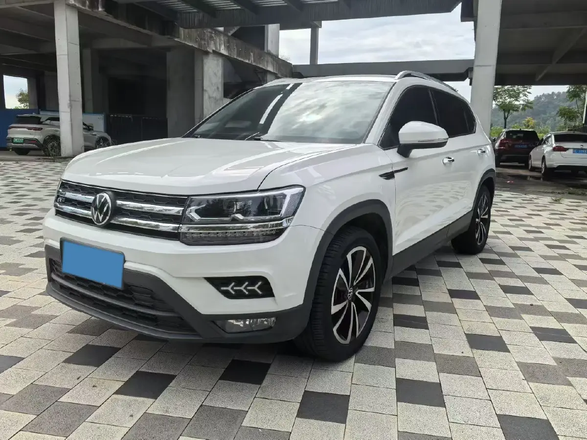 2021 Volkswagen Tharu 1.4T 150HP L4 7DCT