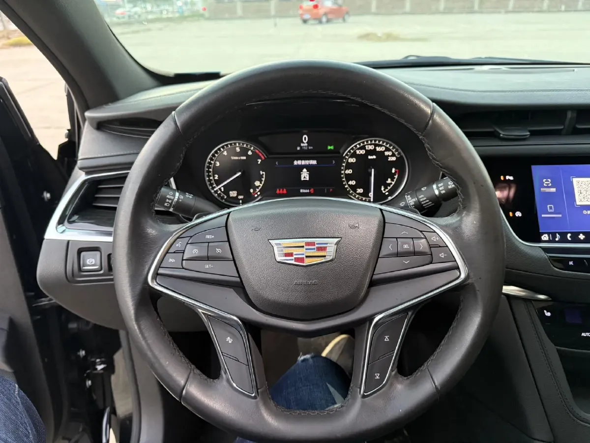 2021 Cadillac XT5 2.0T 237HP L4 9AT,autocango,china used car exporter,china ev exporter,chinese used car exporter,chinese used ev exporter