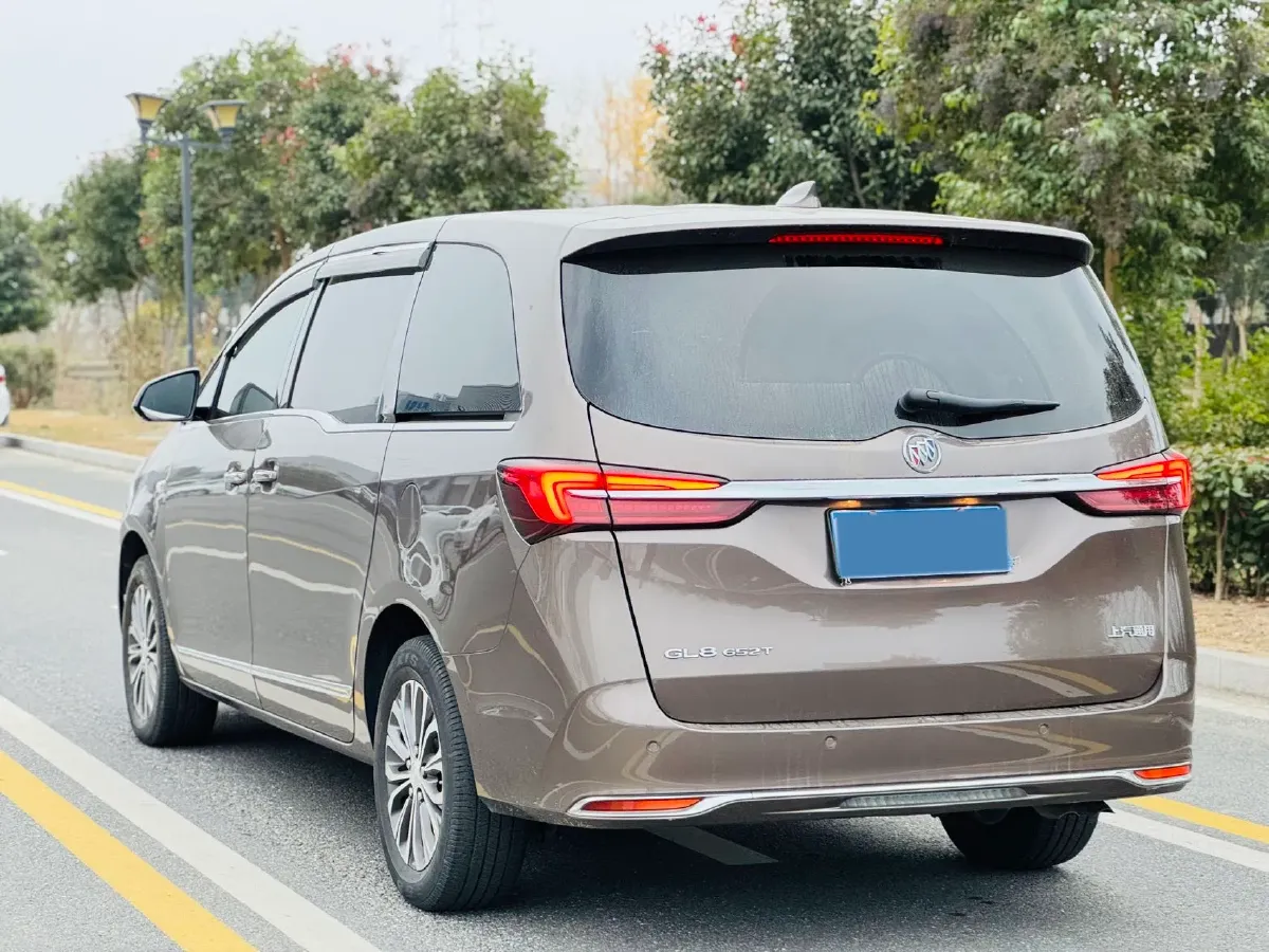 2021 Buick GL8 2.0T 237HP L4 9AT,autocango,china used car exporter,china ev exporter,chinese used car exporter,chinese used ev exporter