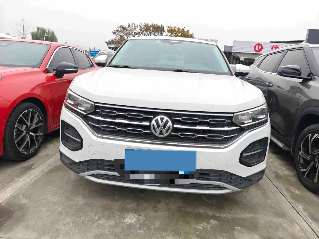 2019 Jeep Cherokee 2.0T 234HP L4 9AT,autocango,china used car exporter,china ev exporter,chinese used car exporter,chinese used ev exporter