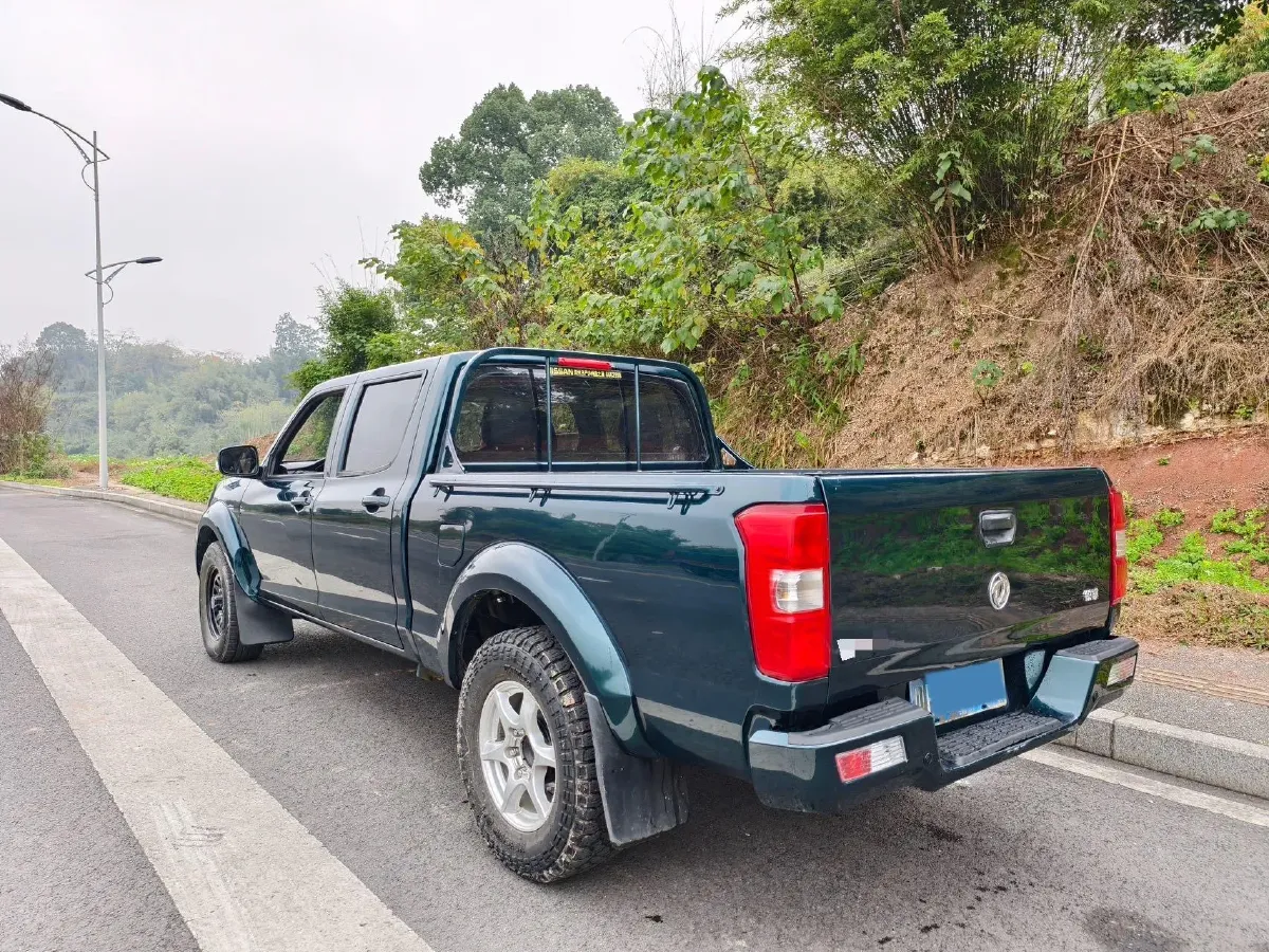 2023 Dongfeng RuiQi 2.4T 165HP L4 5MT,autocango,china used car exporter,china ev exporter,chinese used car exporter,chinese used ev exporter