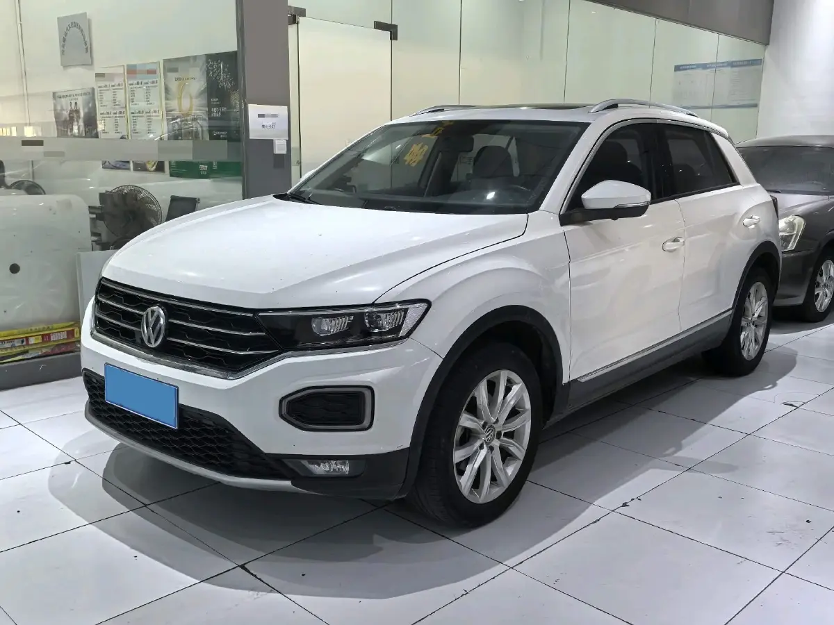 2019 Volkswagen T-Roc 1.4T 150HP L4 7DCT