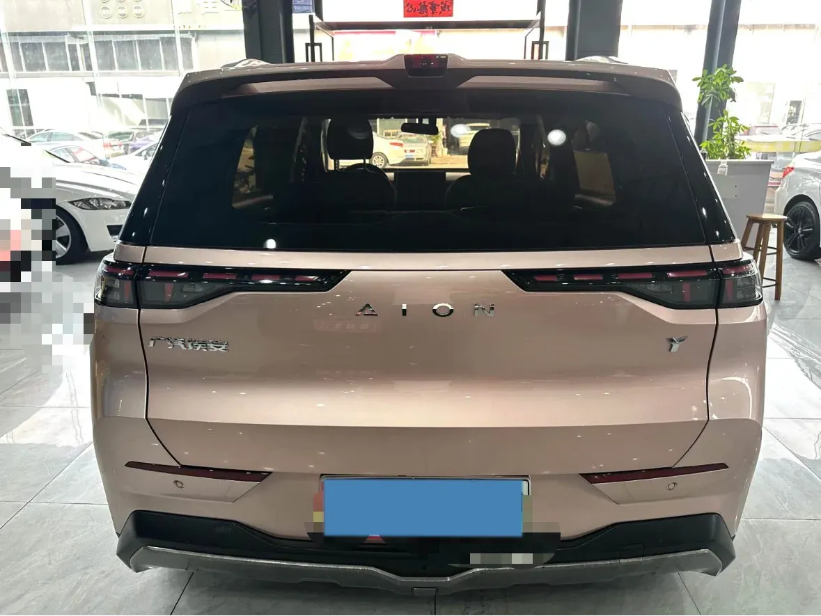 2022 Geely Okavango 1.8T 184HP L4 7DCT,autocango,china used car exporter,china ev exporter,chinese used car exporter,chinese used ev exporter