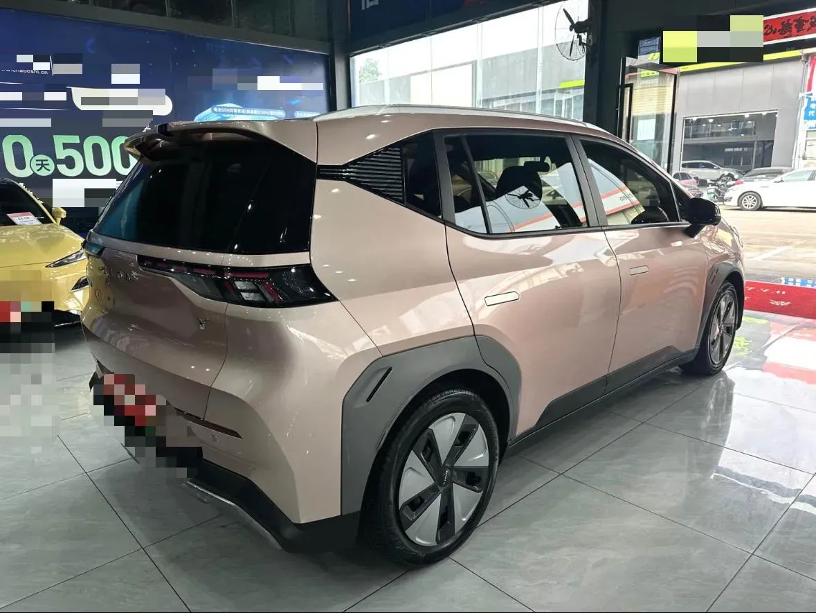 2022 Geely Okavango 1.8T 184HP L4 7DCT,autocango,china used car exporter,china ev exporter,chinese used car exporter,chinese used ev exporter