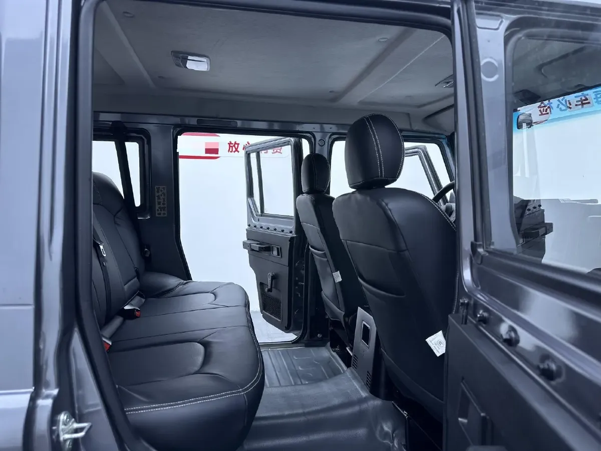 2023 BAW 212 2.4T 211HP L4 6MT,autocango,china used car exporter,china ev exporter,chinese used car exporter,chinese used ev exporter