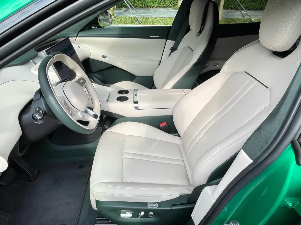 2025 MI YU7 BEV 101.7KWH,autocango,china used car exporter,china ev exporter,chinese used car exporter,chinese used ev exporter