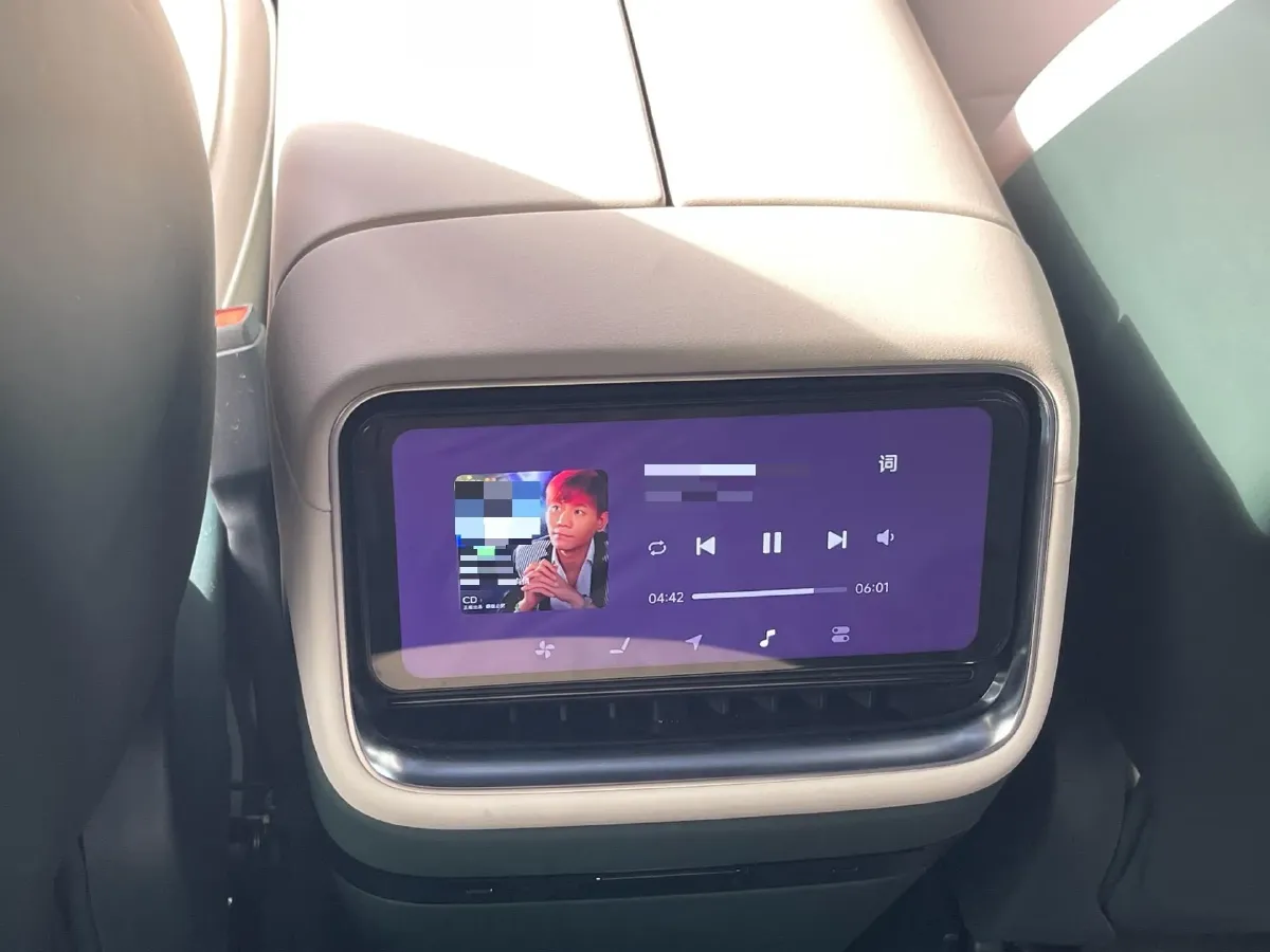 2025 MI YU7 BEV 101.7KWH,autocango,china used car exporter,china ev exporter,chinese used car exporter,chinese used ev exporter