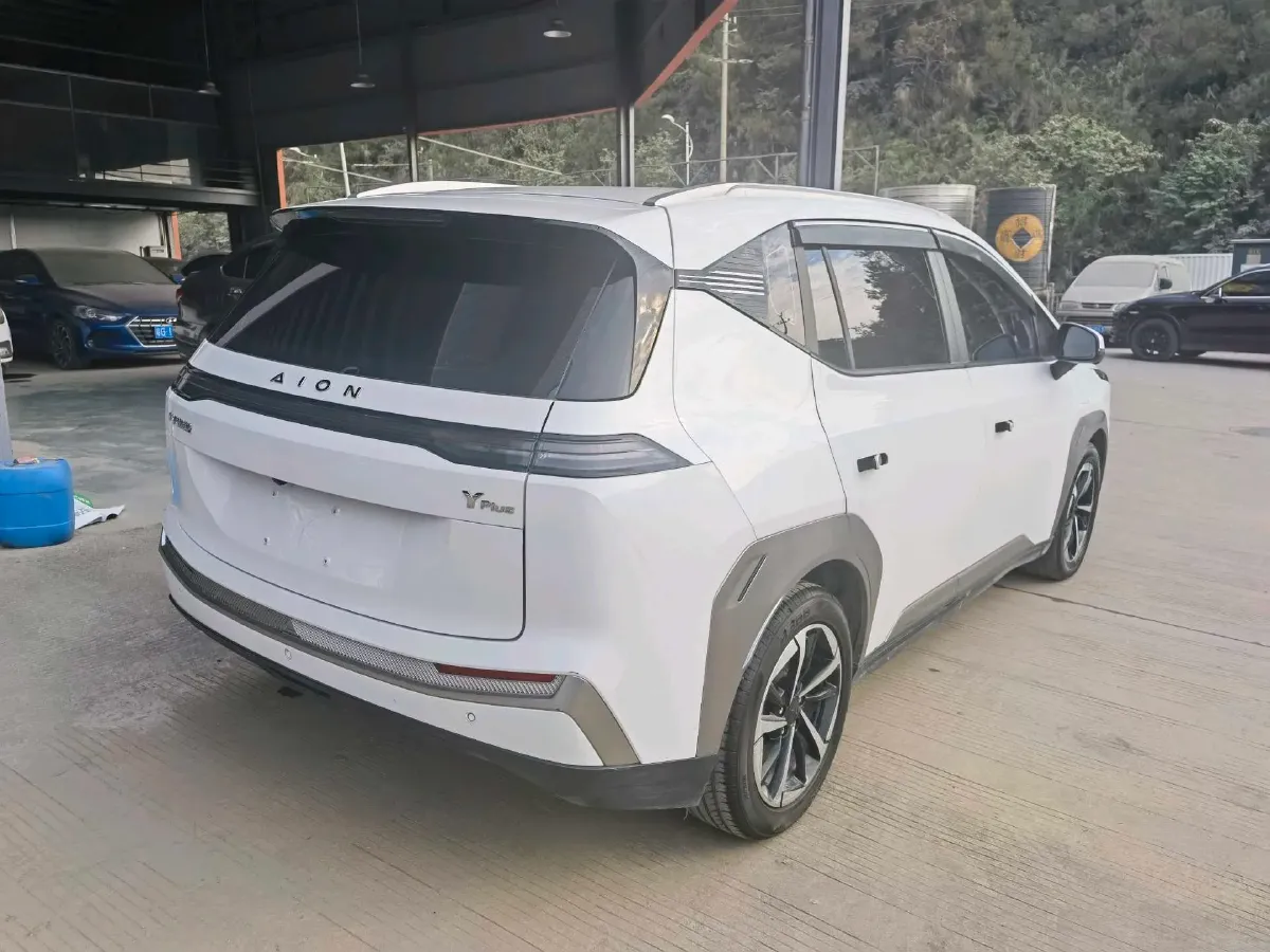 2023 GAC Trumpchi GS4 1.5T 177HP L4 6AT,autocango,china used car exporter,china ev exporter,chinese used car exporter,chinese used ev exporter