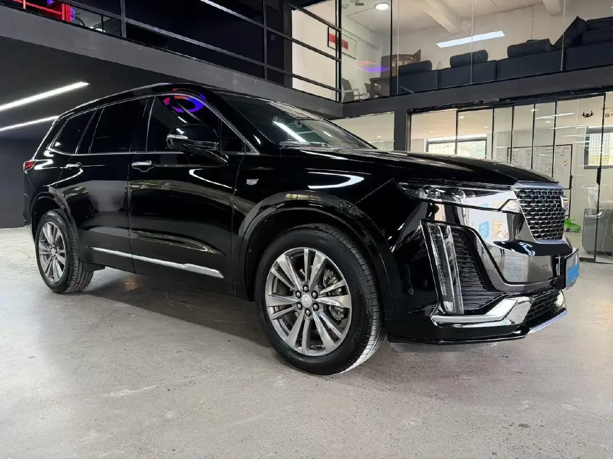 2021 Cadillac XT6 2.0T 237HP L4 9AT,autocango,china used car exporter,china ev exporter,chinese used car exporter,chinese used ev exporter