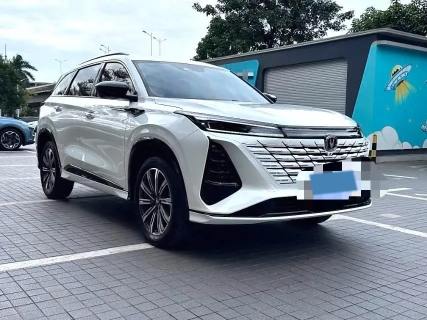 2024 ChangAn CS75 Plus 1.5T 188HP L4 8AT,autocango,china used car exporter,china ev exporter,chinese used car exporter,chinese used ev exporter
