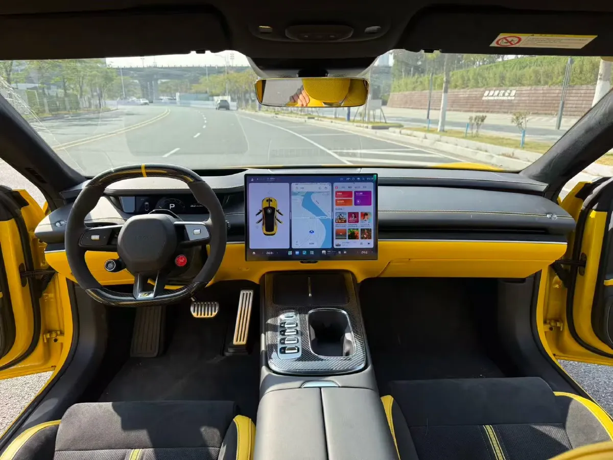 2025 MI SU7 Ultra BEV 93.7KWH,autocango,china used car exporter,china ev exporter,chinese used car exporter,chinese used ev exporter