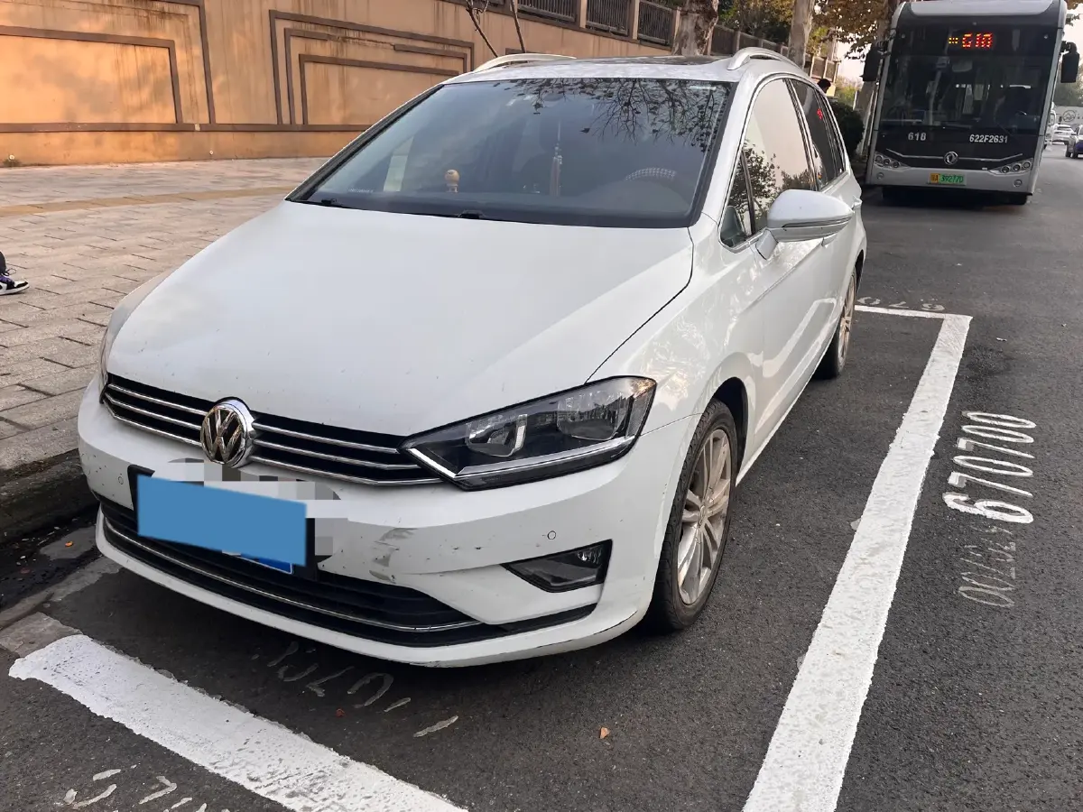 2018 Volkswagen Golf Sportsvan 1.4T 150HP L4 7DCT