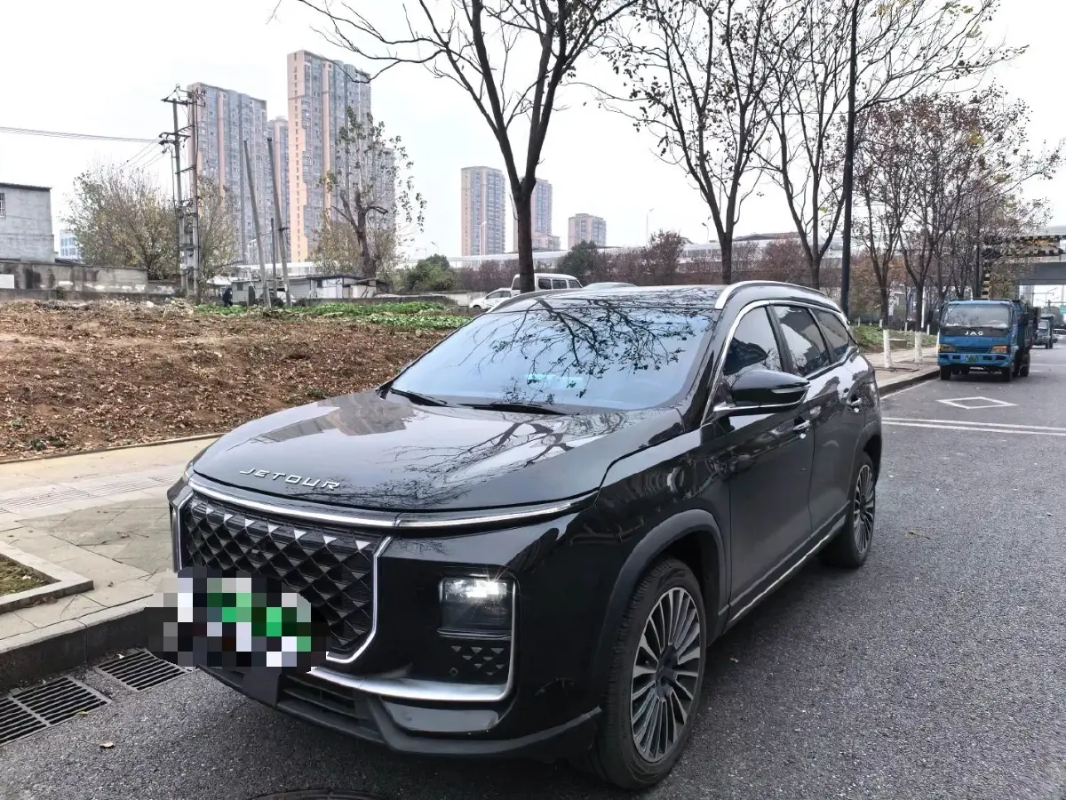 2023 Jetour Traveller 2.0T 254HP L4 7DCT