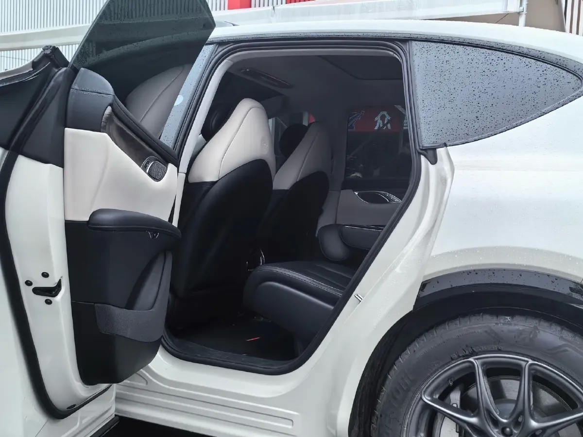 2024 IM LS7 BEV 90KWH,autocango,china used car exporter,china ev exporter,chinese used car exporter,chinese used ev exporter