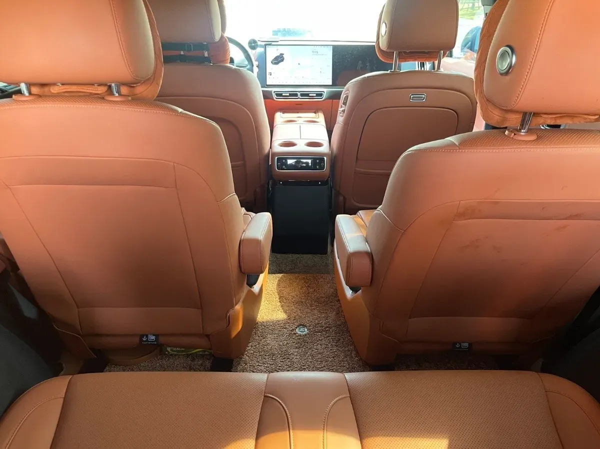 2024 Ford Bronco 2.3T 275HP L4 10AT,autocango,china used car exporter,china ev exporter,chinese used car exporter,chinese used ev exporter