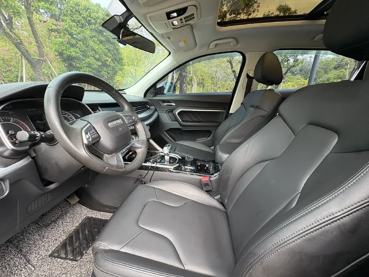 2017 Haval H6 2.0T 197HP L4 7DCT,autocango,china used car exporter,china ev exporter,chinese used car exporter,chinese used ev exporter