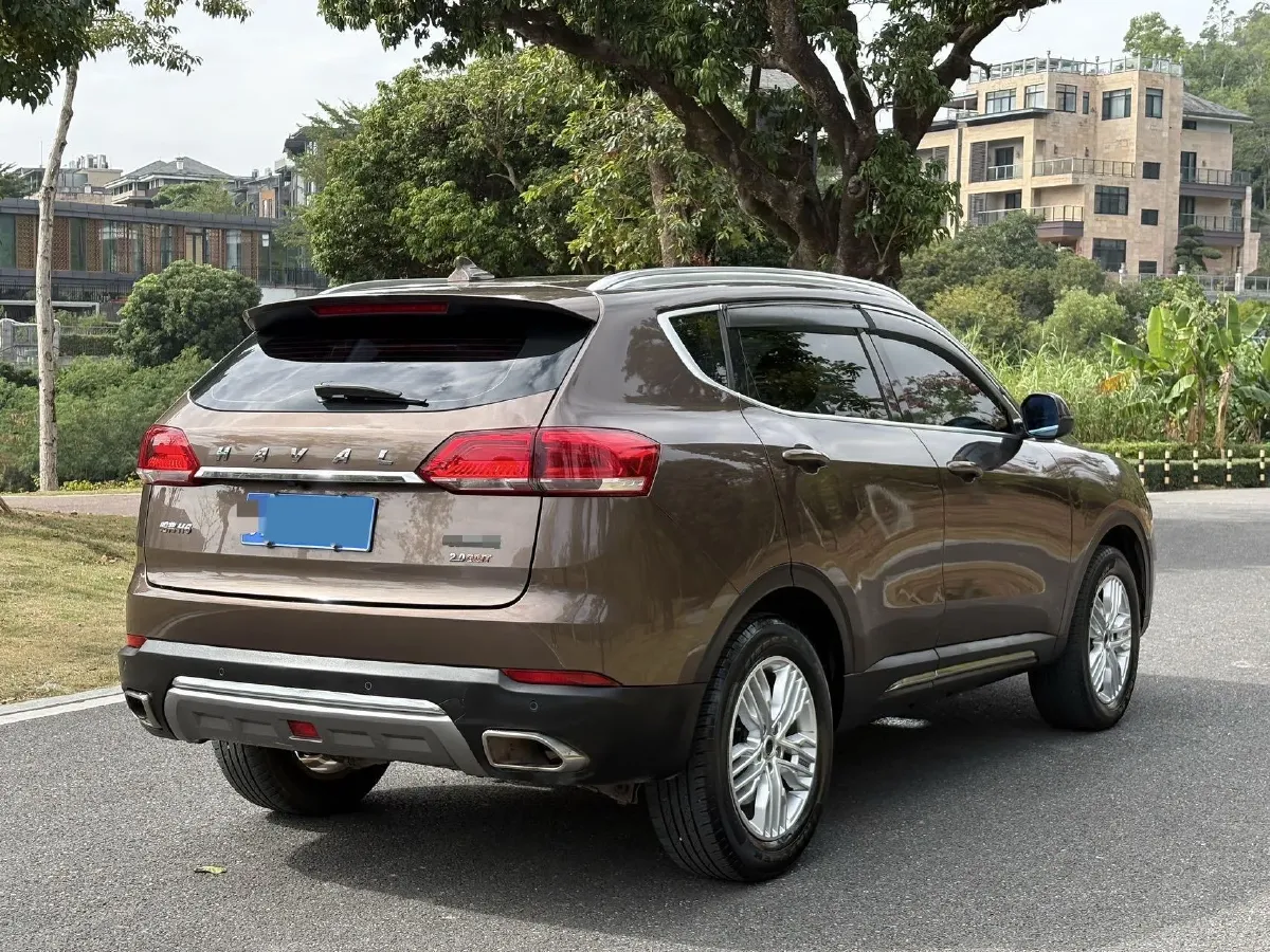 2017 Haval H6 2.0T 197HP L4 7DCT,autocango,china used car exporter,china ev exporter,chinese used car exporter,chinese used ev exporter