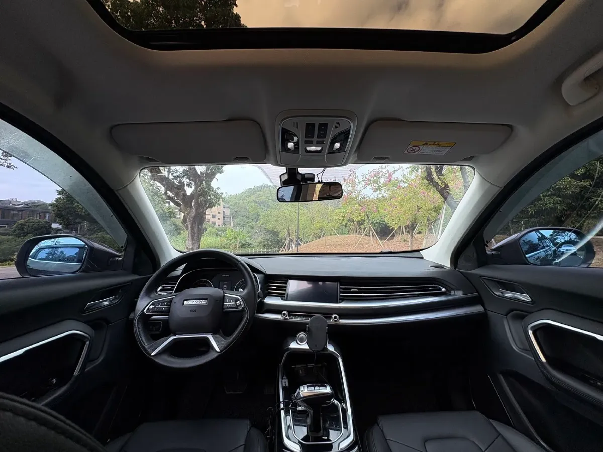 2017 Haval H6 2.0T 197HP L4 7DCT,autocango,china used car exporter,china ev exporter,chinese used car exporter,chinese used ev exporter