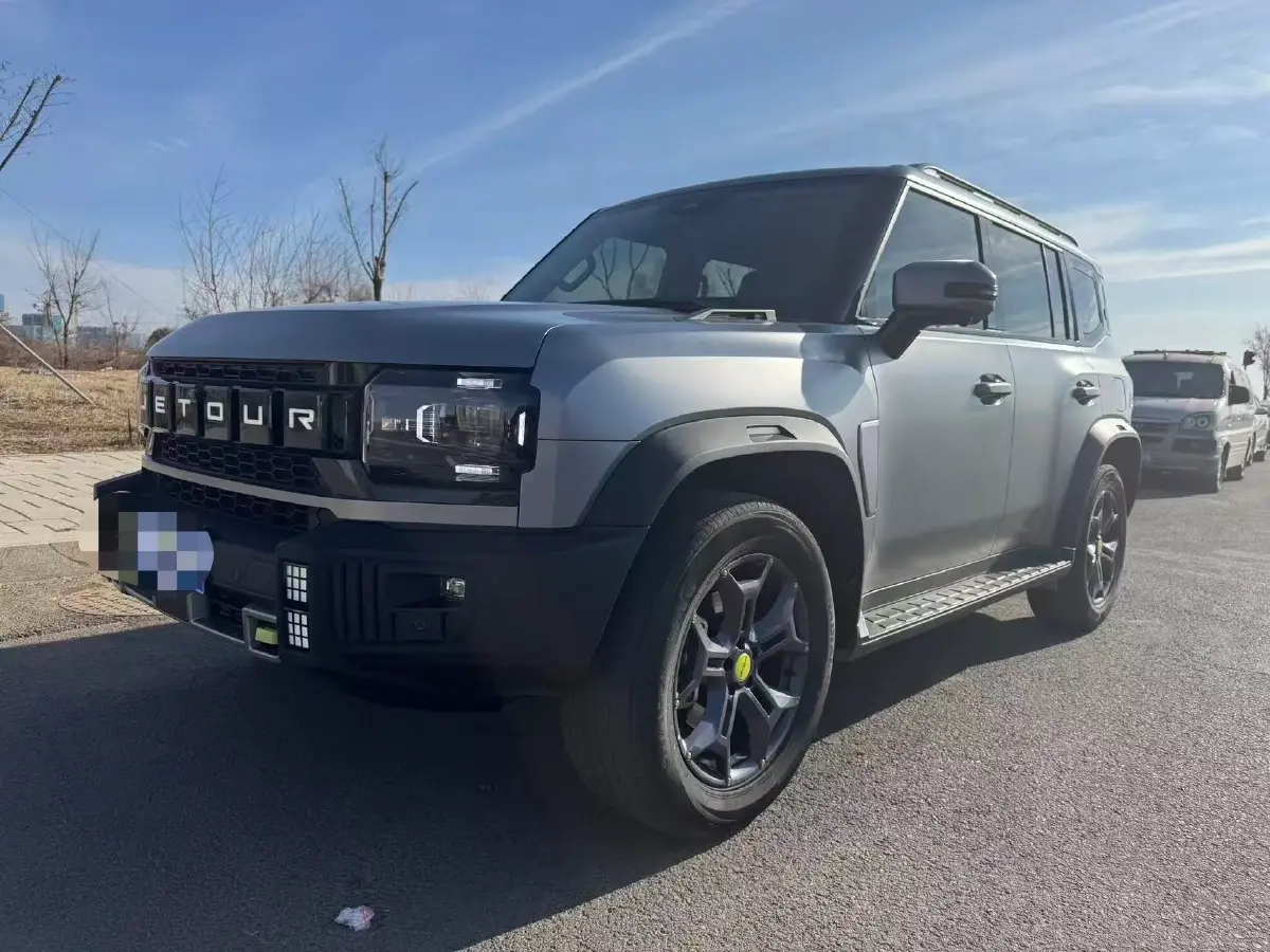 2023 Jetour Traveller 2.0T 254HP L4 8AT