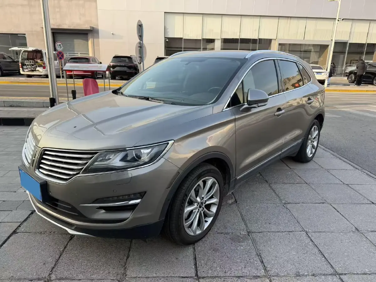 2017 Lincoln MKC 2.0T 203HP L4 6AT