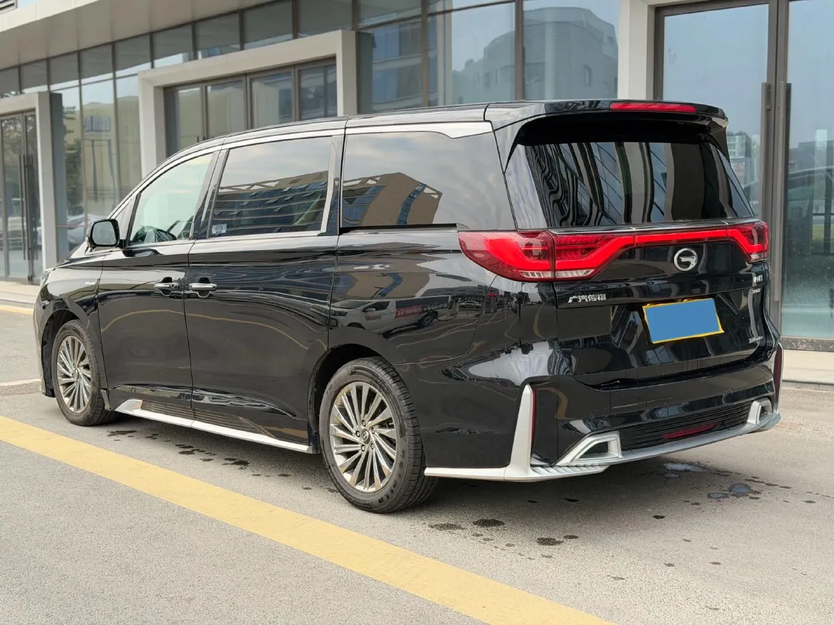 2021 GAC Trumpchi M8 2.0T 252HP L4 8AT,autocango,china used car exporter,china ev exporter,chinese used car exporter,chinese used ev exporter